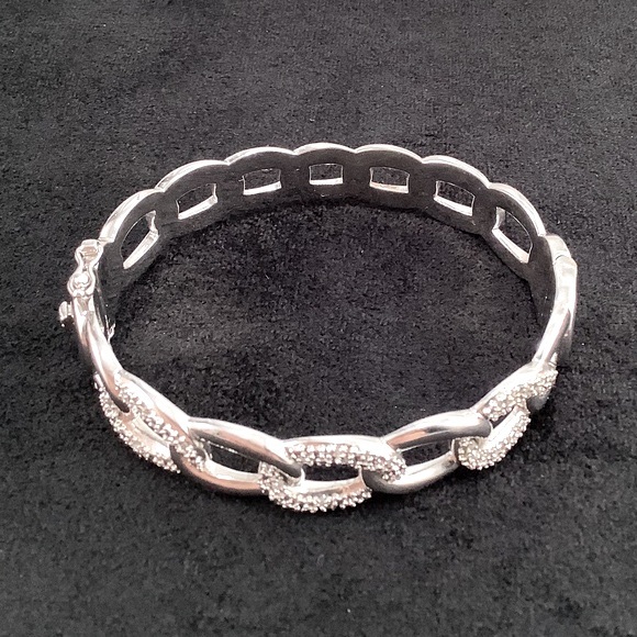 Women Steel Hinged Bangle - Picture 8 of 12